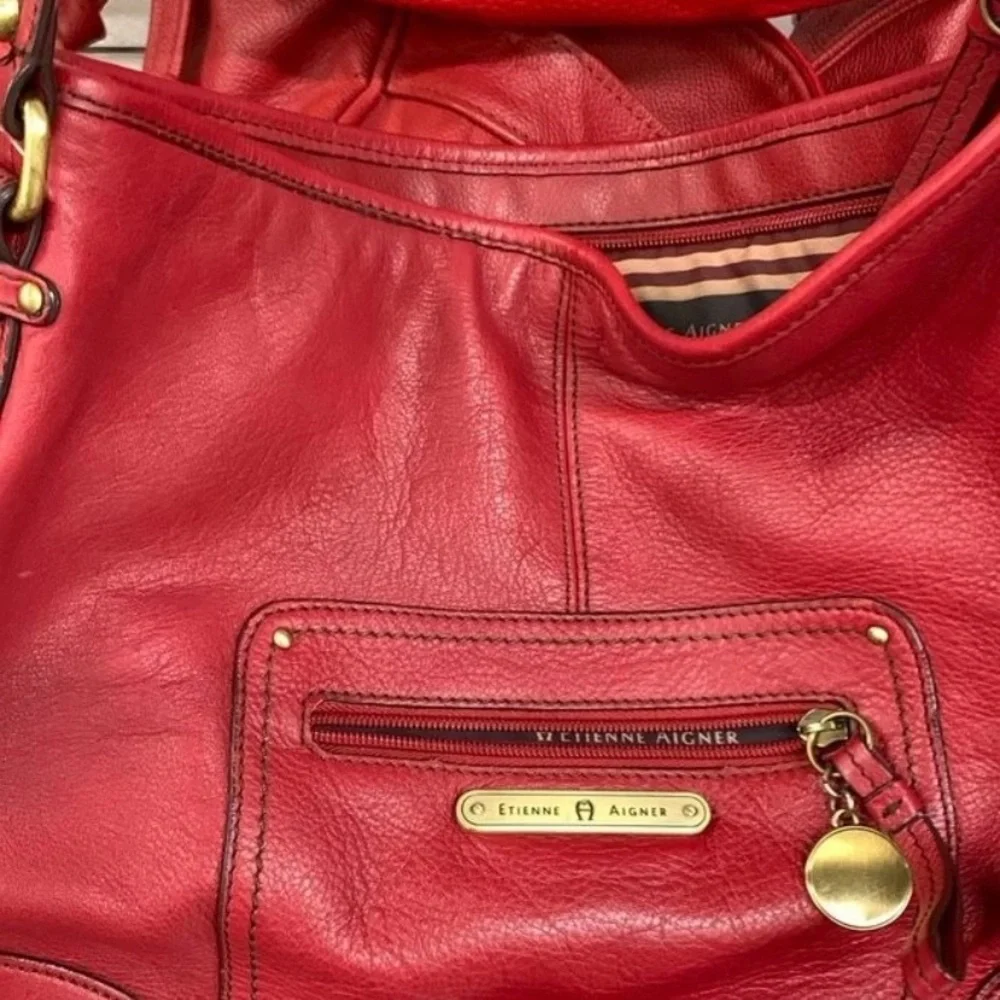 Etienne Aigner this item